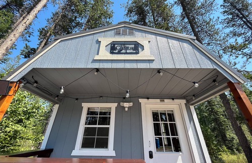 West Glacier Cabin | Casita 2, Tiny Home in Wood Area, 1 Mile From Glacier Entrance- 2 Guests