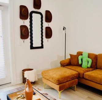 McNeil Apartment | Casita Cactus Pool - Near Q2, Domain & Parks