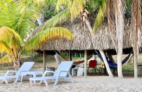 San Onofre House | Casita Caribe en reserva natural, playa privada, kayaks, wifi, aire acondicionado