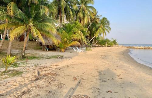 San Onofre House | Casita Caribe en reserva natural, playa privada, kayaks, wifi, aire acondicionado