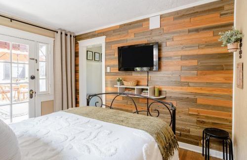 Cal Heights House | Casita Charm, Cozy Character