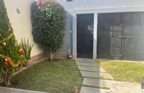 Ica House | Casita en Ica Villa Periodista cerca a Huacachina