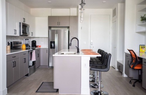 Milwood Apartment | Casita Longhorn | mins from Q2 | Close to Domain