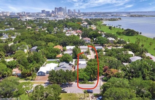 Old Southeast Apartment | Casita steps from beautiful Tampa bay, relaxing pool, kayaks, bikes, beach gear
