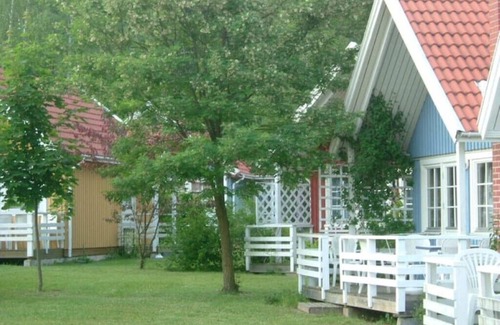 Userin Apartment | Casita - Swedish house with fireplace and own canoe