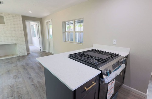 Clearwater Cottage | Casita Verde, Secluded Cottage 2 houses from Pinellas Trail and 3 Blocks to Gulf