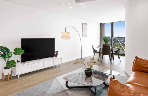 Brisbane Central Business District Apartment | CASSA ONE - River-View 2 Bed Apt with free parking