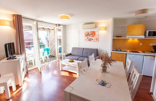 Cassen House | Cassen Residence Les Hameaux Stay