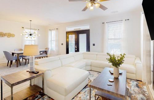 Villages of Crystal Beach House | Cassie's Beach Cottage