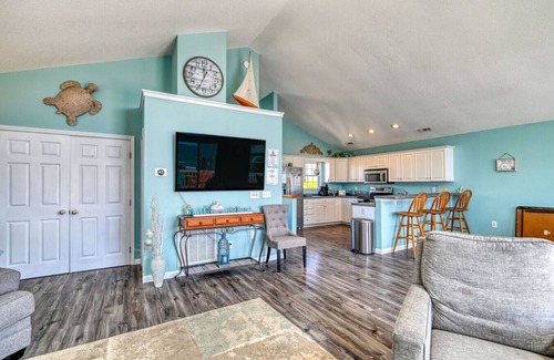 Surf City House | Cast-A-Waves - Ocean View Home w/Pool & Hot Tub