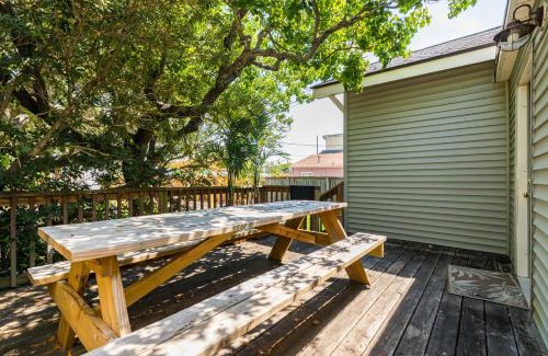 Galveston House | Castaway Cottage