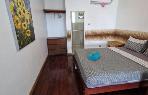 Sekongkang Hotel | Castaway Surf Retreat