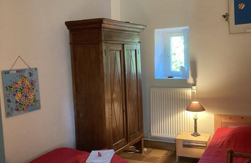 Saint-Quentin-la-Poterie Other | Castelnau Nature et Sports, 5 bedrooms for 11.
