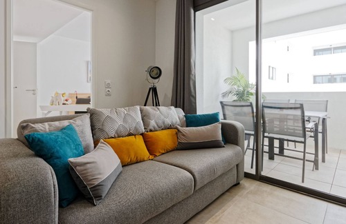 La Joliette Apartment | CASTEL - T2 with private parking between Old Port and Joliet