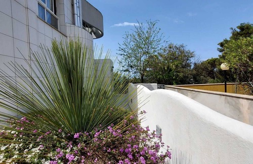Castiglioncello House | Castiglioncello: pretty house by the sea with garden, garage in modern residence