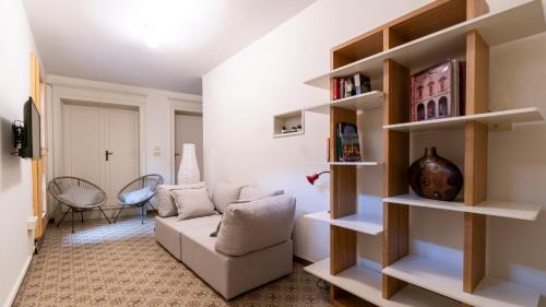 Historic Center Apartment | Castiglione 49