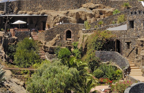 La Asomada Villa | Castillo 2 - Considered one of the most unique properties on Lanzarote.
