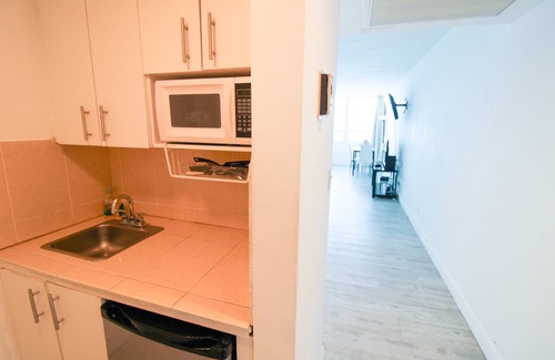 Miami Beach Condo | Castle 1731 Spacious Oceanfront Studio with Beach Access, Pool, Tennis, Free Parking