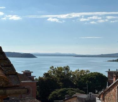 Passignano sul Trasimeno Apartment | Castle Apartment with Lake View