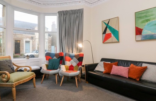 Anstruther Cottage | CASTLE CLIFF, pet friendly, character holiday cottage in Anstruther