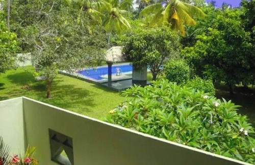 Hikkaduwa Villa | Castle Family villa ,pool, view. Cook