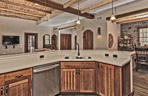 Chagrin Falls House | Castle in the Forest