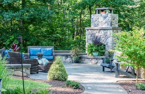 Penn Laird House | Castle on the Hill