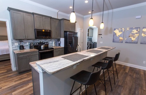 Mary Esther House | Castle Road Hideaway | Next to Hurlburt | Between Navarre & FWB | Pet Friendly | Fenced Yard | Patio