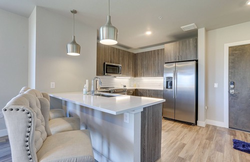 Castle Rock Condo | Castle Rock Condo - Walk to Dining & Shopping!