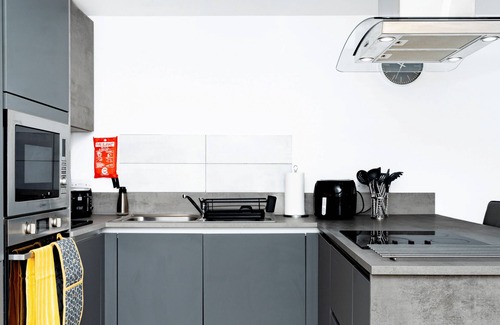 Dundee Apartment | Castle Street by Central Serviced Apartments