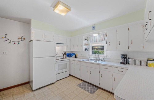 Berkeley Springs Apartment | Castle View - What a Value, what a getaway!