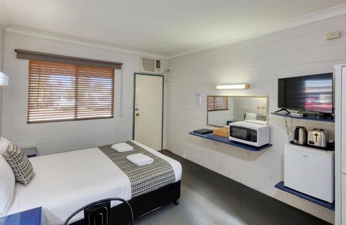 Coonamble Hotel | Castlereagh Lodge Motel