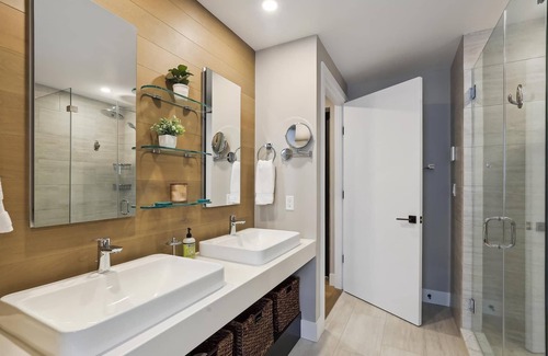 Stowe Area House | Castlerock - Brand New Build and Luxury at Its Best, 5 minutes to slopes!