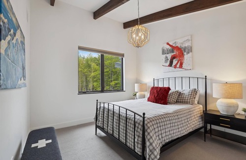 Stowe Area House | Castlerock - Brand New Build and Luxury at Its Best, 5 minutes to slopes!