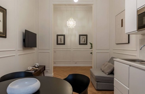 Rione XVIII Castro Pretorio Apartment | Castro Pretorio 9 - FromHometoRome