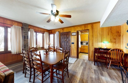 Lake Junaluska House | Casual Lake View Escape with a Wood Fireplace, Free WiFi, & a Full Kitchen