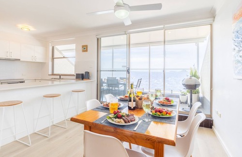 Soldiers Point Apartment | Casuarina's 6, 33 Soldiers Point Rd - stunning waterfront unit