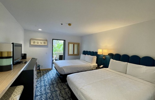 Avalon Hotel | Catalina Canyon Inn