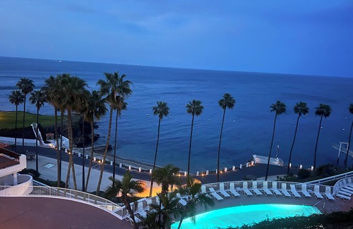 Catalina Island Condo | Catalina Honeymoon adventure, 1-bedroom 2 baths with A/C and golf car!