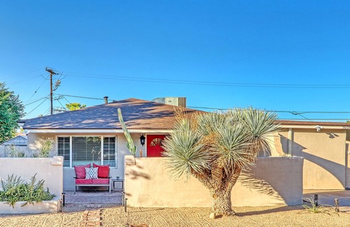 South Scottsdale House | Catalina: ❤️ of Scottsdale! Family and Pet Friendly!