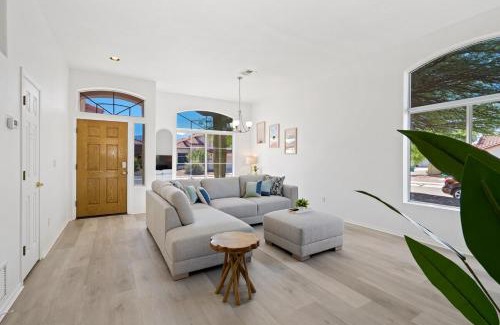 Oro Valley House | Catalina Pool-side Hideaway 4 Bed 3 Bath