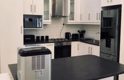 Paternoster House | Cataliya Holiday Home Paternoster