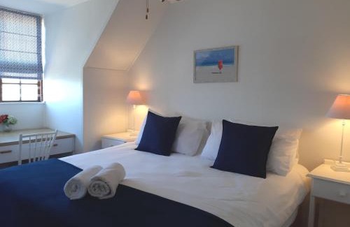 Hunter's Home House | Catch the breeze