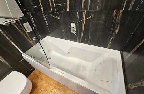 San Lorenzo Apartment | Caterina de' Medici luxury attic with terrace and parking