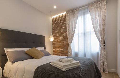 Logrono Apartment | Cathedral View Apartment