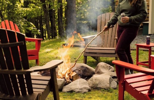Tannersville Ski Chalet | Catskill Chalet: Hunter Mtn Hideaway w/Hot Tub
