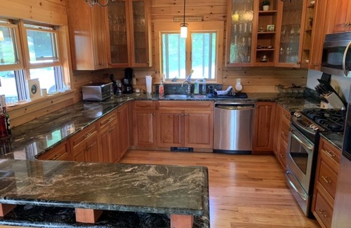 Pine Hill House | Catskill Mountain retreat