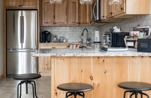 Hobart Cabin | Catskills Cabin Surrounded by Breathtaking Mountain Views