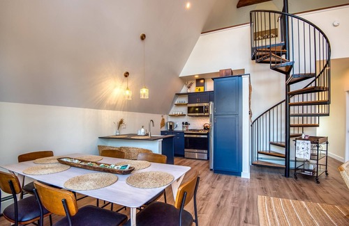 Rangeley House | Cattail Cabin - Welcome to your dream lakeside getaway!