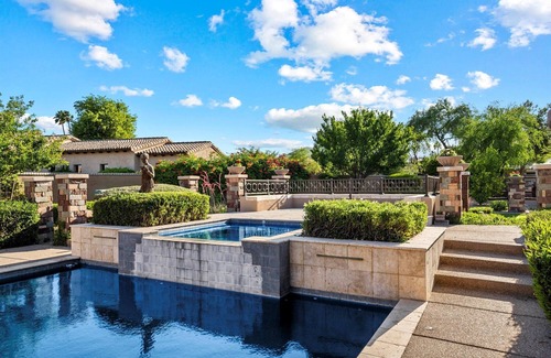 South Scottsdale House | Cattletrack Casita - Stylish Studio with Semi-Private Pool & Hot Tub